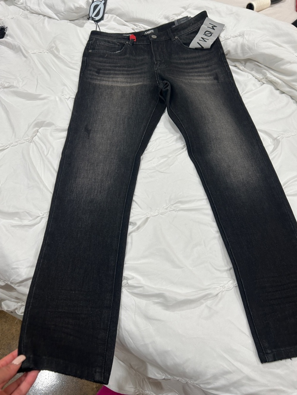 Anom Dark Washed Black Straight Jeans